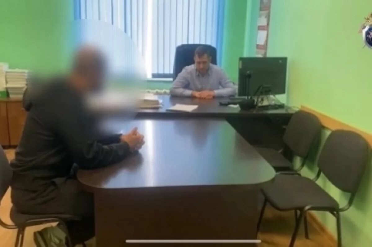    Управляющий кафе на допросе.