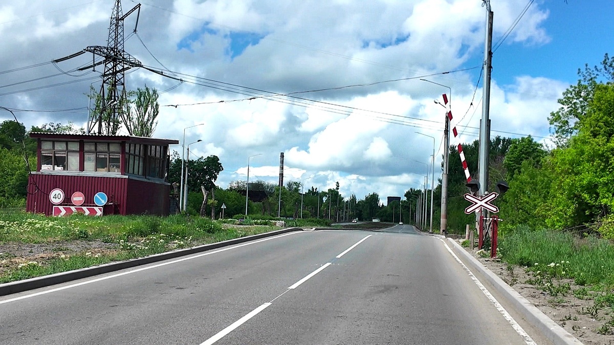    Югра завершила все работы на трассе, связывающей два муниципалитета Донбасса