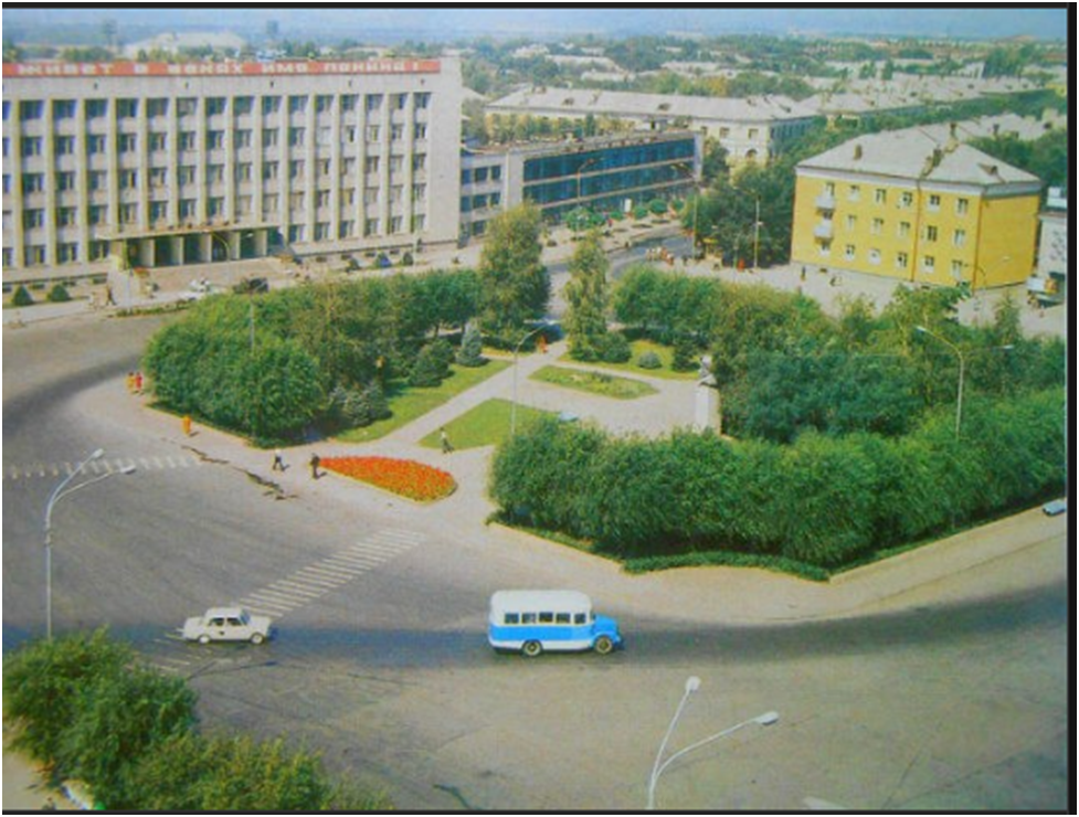 Площадь Свердлова в 1970-е годы.