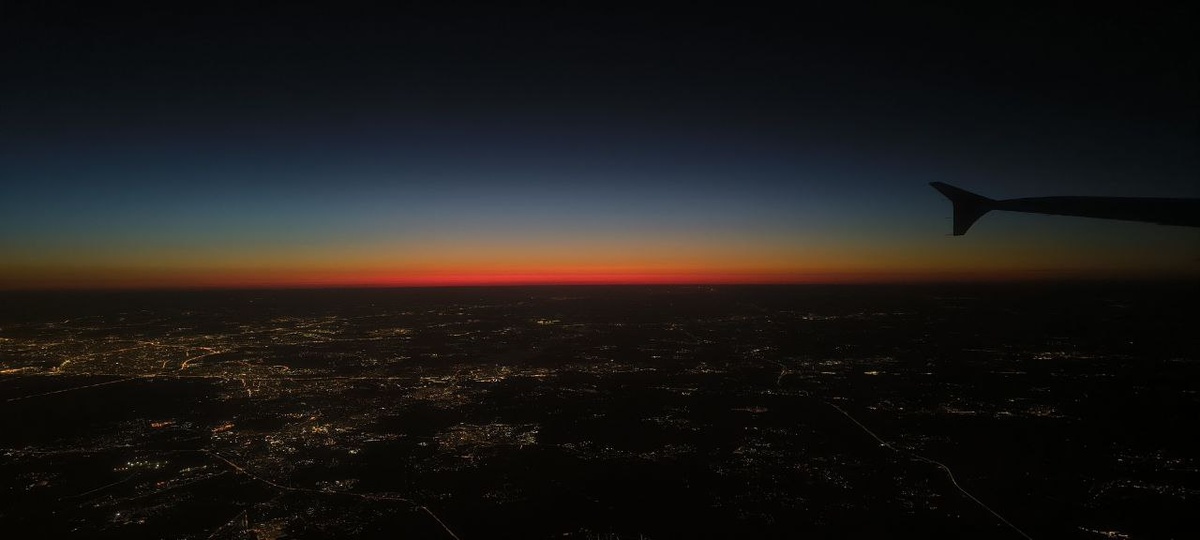 Взлетели над Москвой