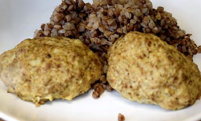 Вкусные необычные и очень сочные котлеты для всей семьи – особый рецепт