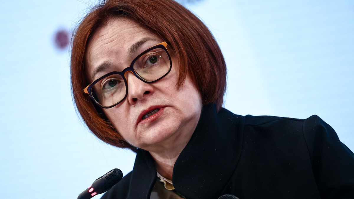 Ставки по вкладам падают: как успеть зафиксировать выгодный процент до их обвала