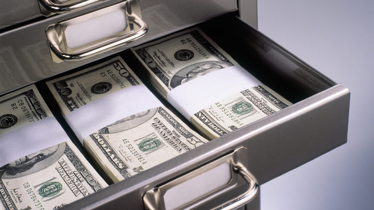  Хранить деньги на депозитах становится всё менее выгодно