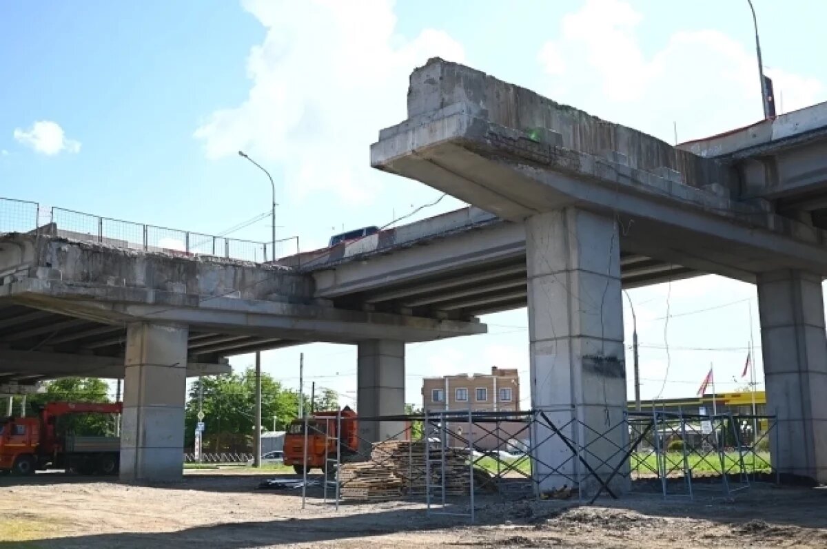    На Тургеневском мосту в Краснодаре завершаются работы по демонтажу