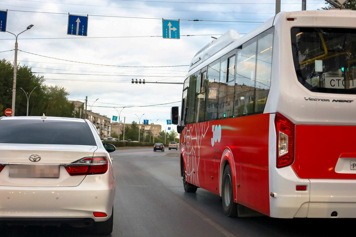 В дни проведения матчей будут организованы дополнительные маршруты до станций метро.  Фото: ФедералПресс / Елена Майорова