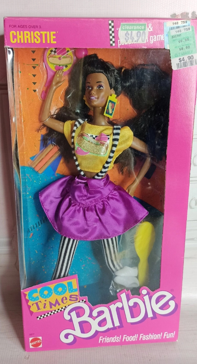 Так Кристи выглядит в коробке, фото из ВК 