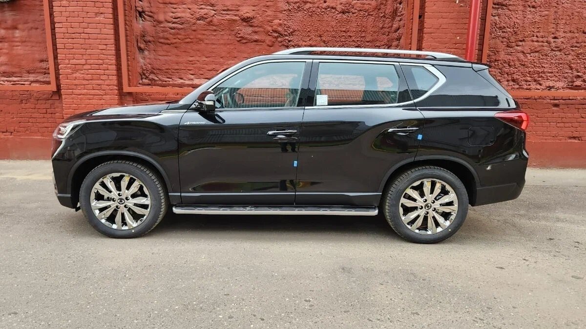 KGM Rexton. Источник фото - auto.ru