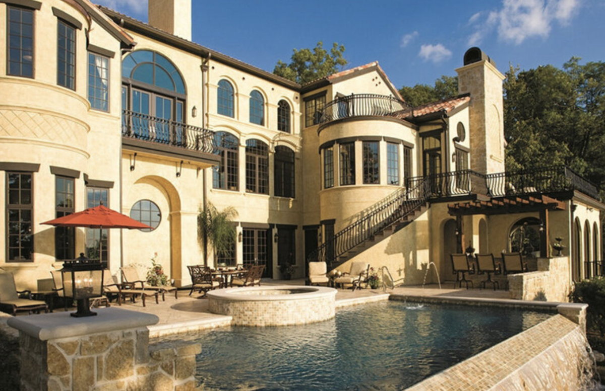 Немудрено — особняк Алсу в Подмосковье — это настоящее произведение искусства, где каждый уголок продуман до мелочей. 