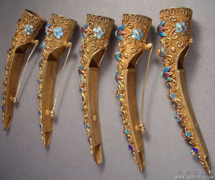 Хучжи - защита для ногтей.