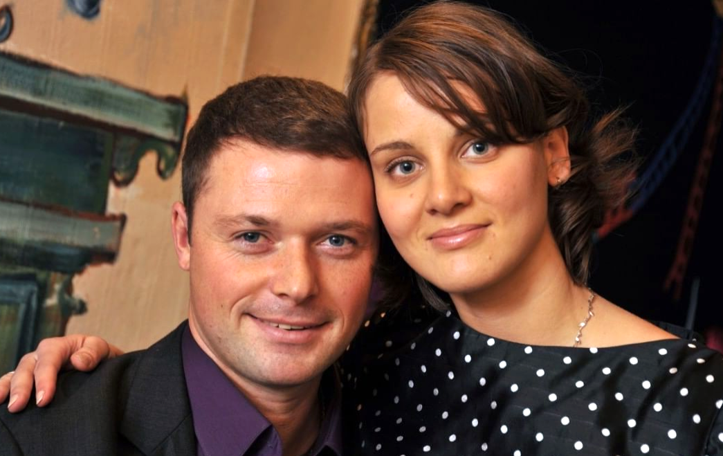 на фото Илья Носков и его жена Полина Васильева 