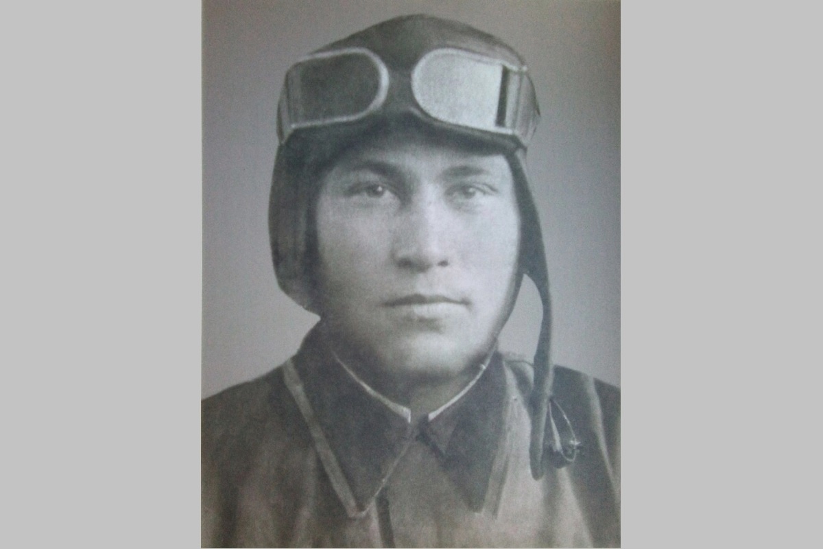    Виктор Фёдорович Давыдов родился в 1921 году