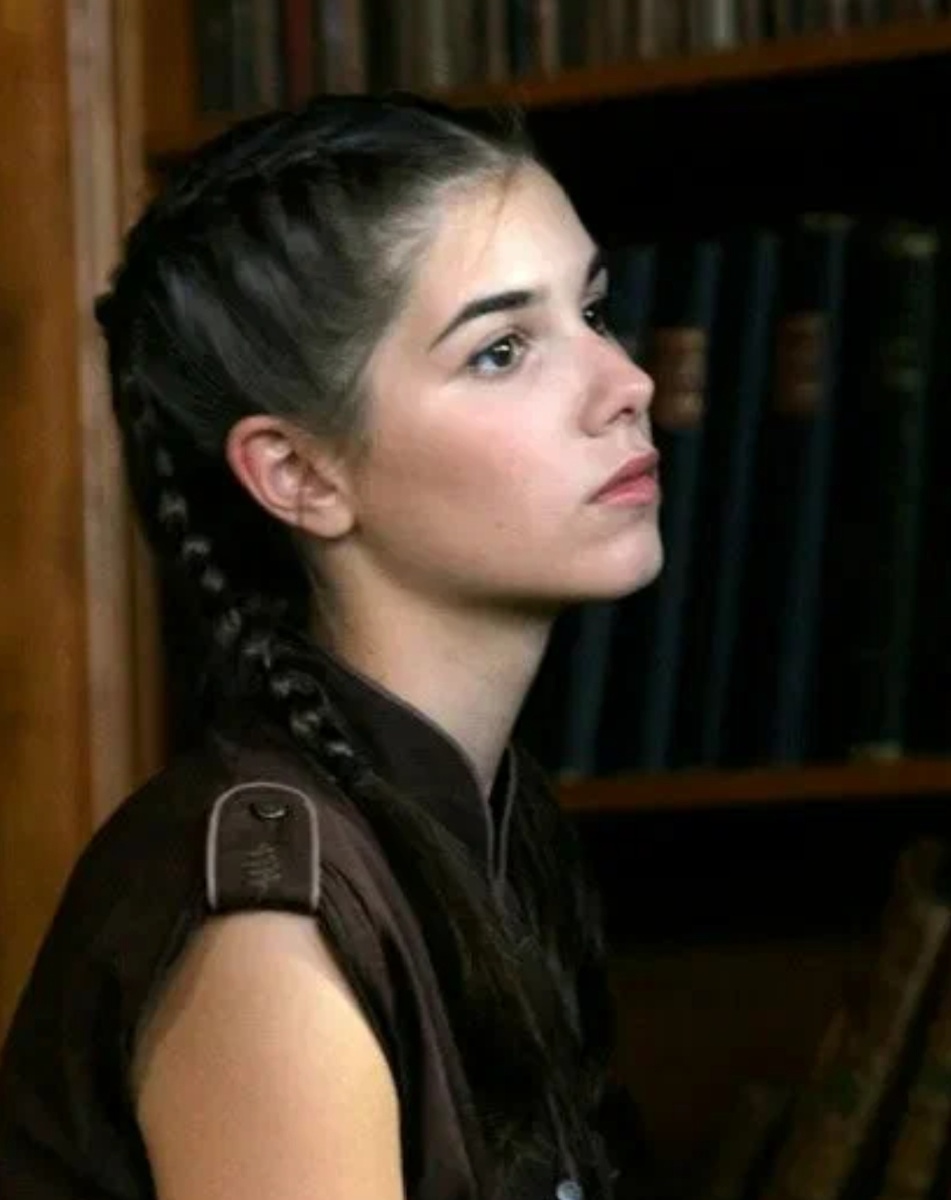 Женя в юности. Актриса Мария Андреевна