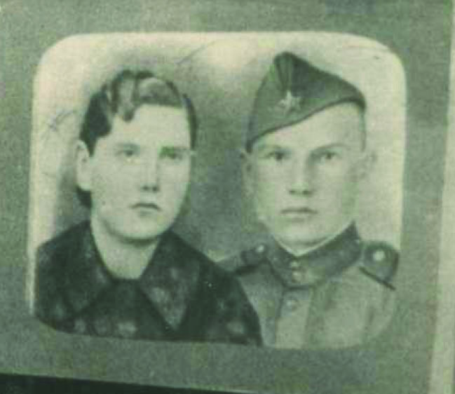 Дуся и Петр Смоленские в начале войны. / ФОТО из личного архива