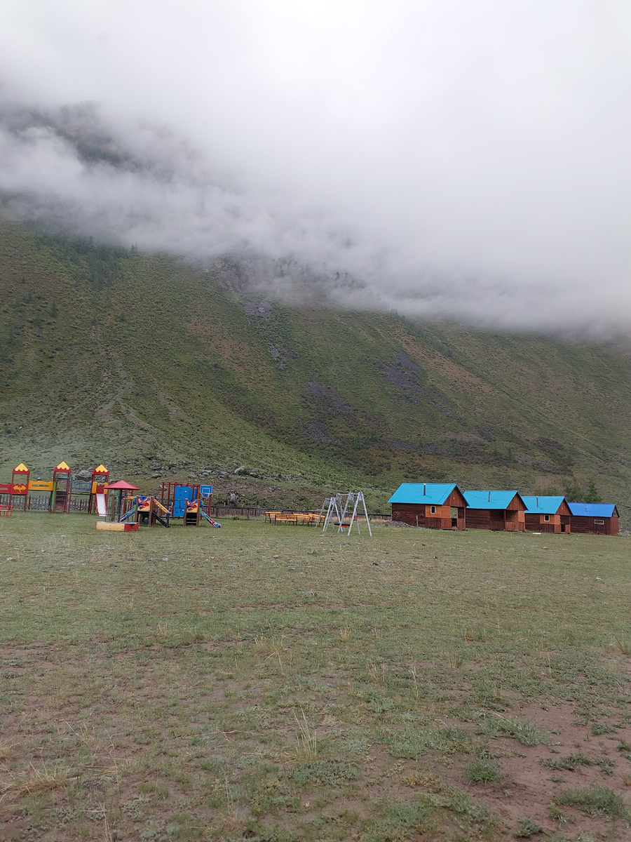 Фото автора на так себе телефон, но звонки на фотоаппарат ещё хуже
