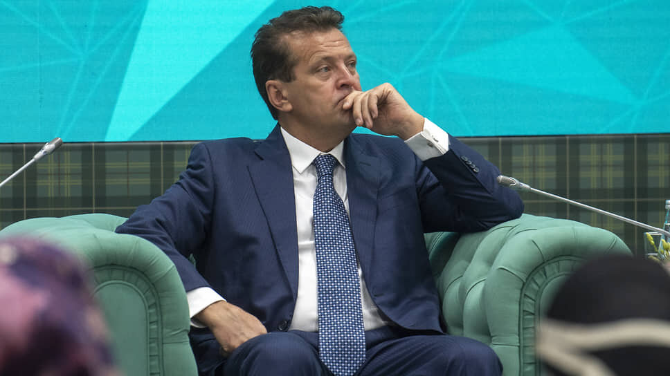 Метшин объяснил отсутствие студенческих проездных дефицитом городского бюджета.📷Фото: Артемий Шуматов / Коммерсантъ