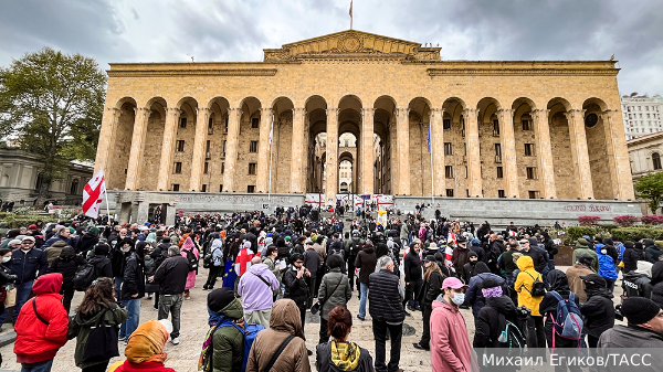     Фото: Михаил Егиков/ТАСС   
 Текст: Дмитрий Александров, Тбилиси