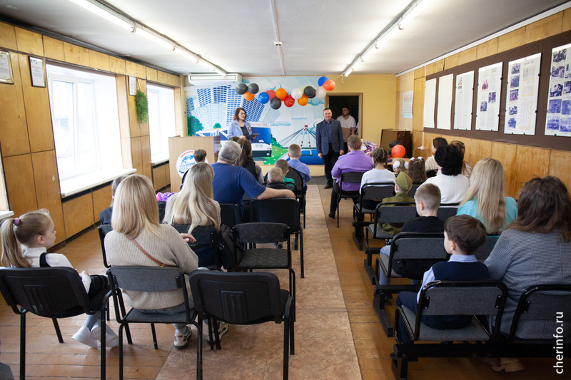    Церемония прошла в автоколонне № 1456 на Боршодской. В акции "Голоса памяти. Дети читают стихи о войне" у