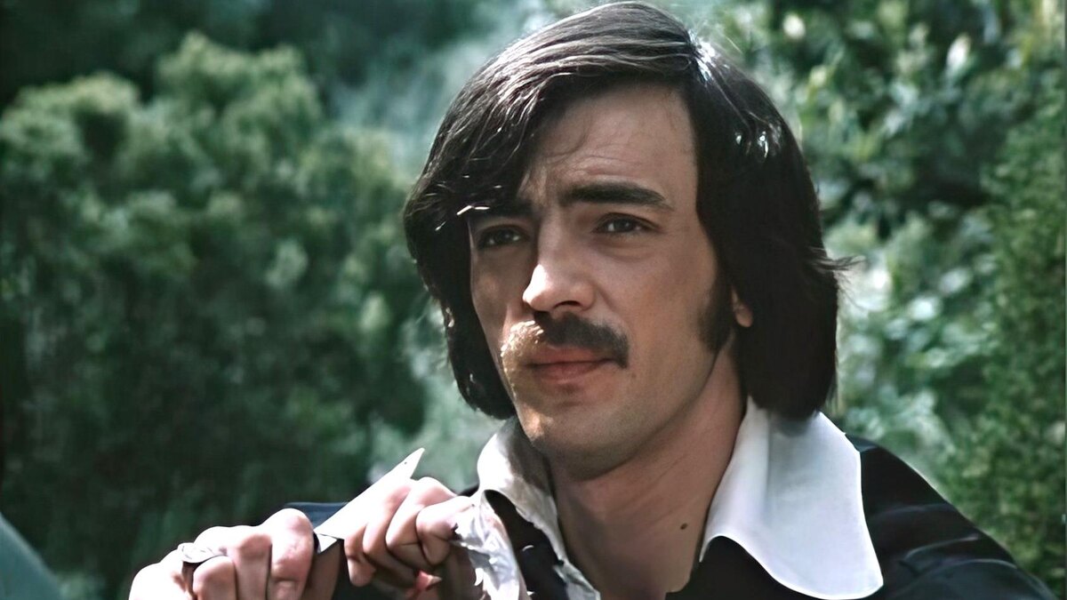 М. Боярский в фильме "Собака на сене" 1977