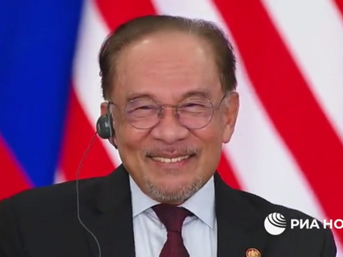    Путин про загадку для премьера Малайзии© Пул