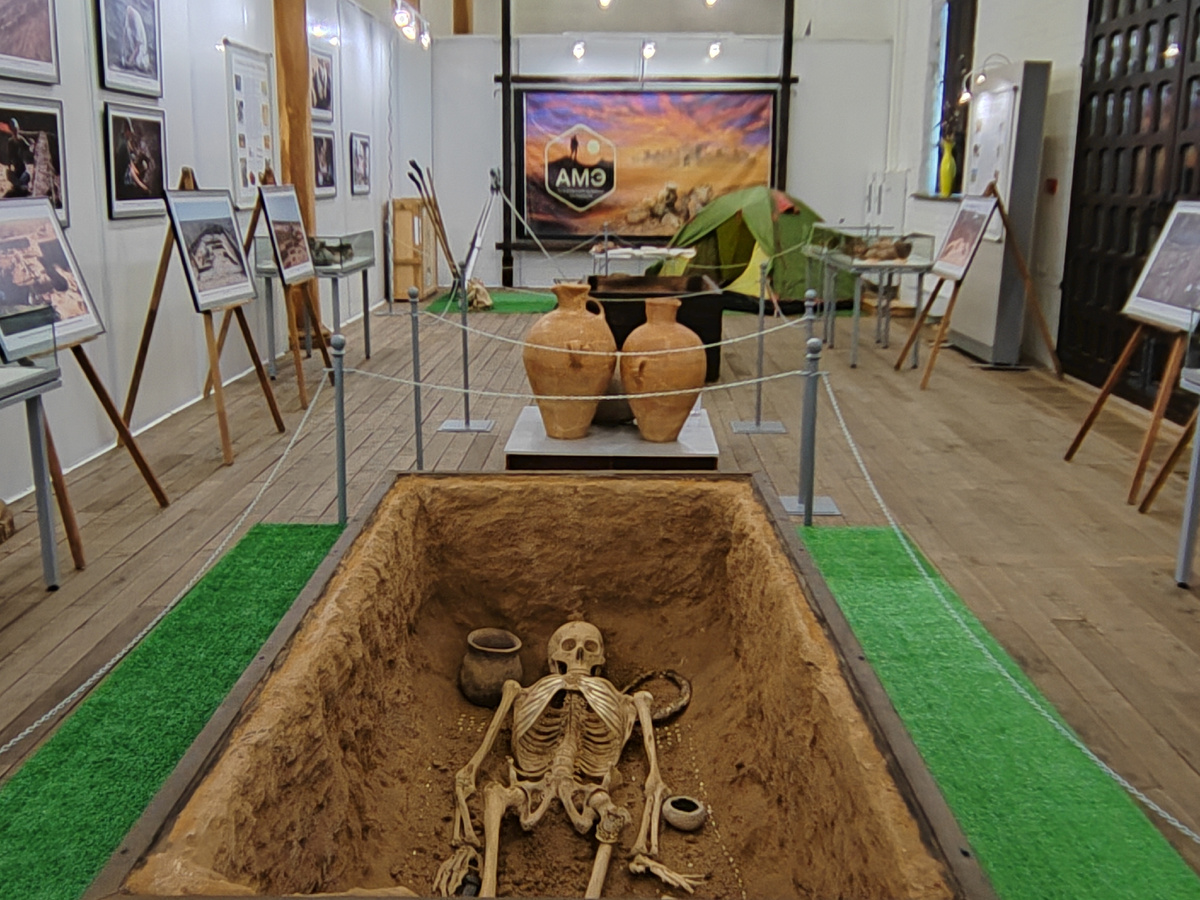 Музейно-выставочный комплекс «Цейхгауз». Выставка «Археология. Экспедиция. Музей». Астрахань, 2025 г.