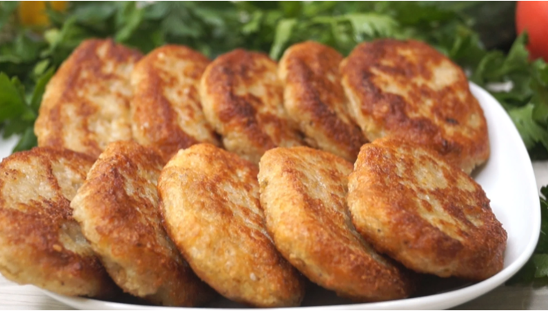 Рецепт из 90х: До сих пор помню, как выручал, С тех пор даже в мясной фарш добавляю Геркулес. Котлеты без мяса не впитывают масло при жарке