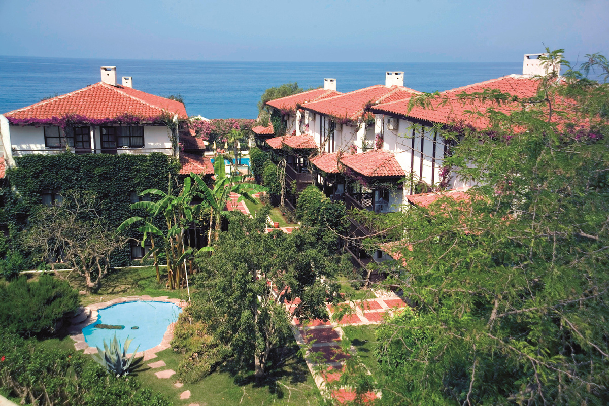 Фото с сайта https://www.tez-tour.travel/hotels/turkey/kargidzhak/80749/club-titan/