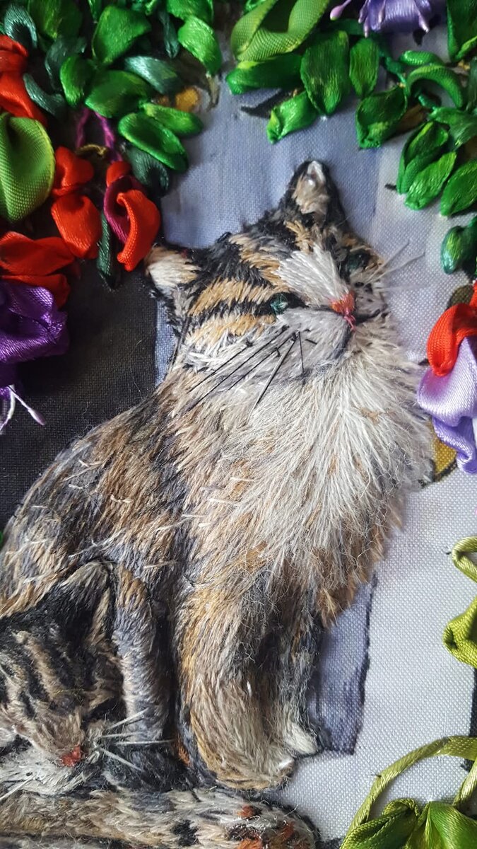 Кошка, вышитая шерстяными нитками. Фото и работа автора.и