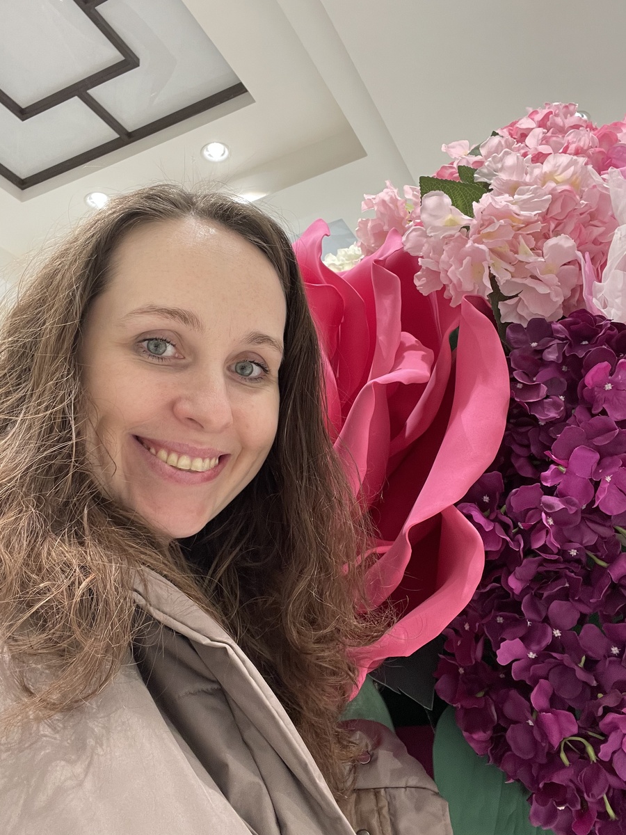 Это автор и история про нее