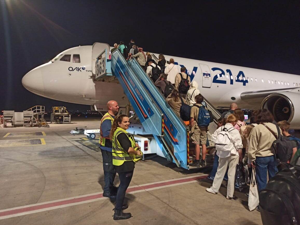 Ту-214 в аэропорту Бен-Гурион