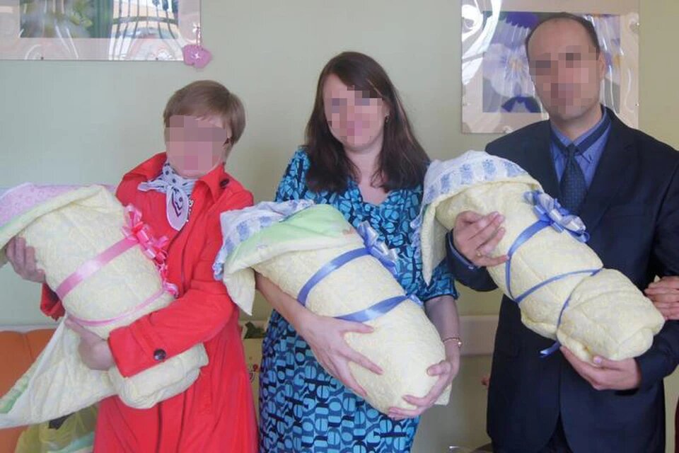 Екатерина и Денис с детьми. Фото: соцсети