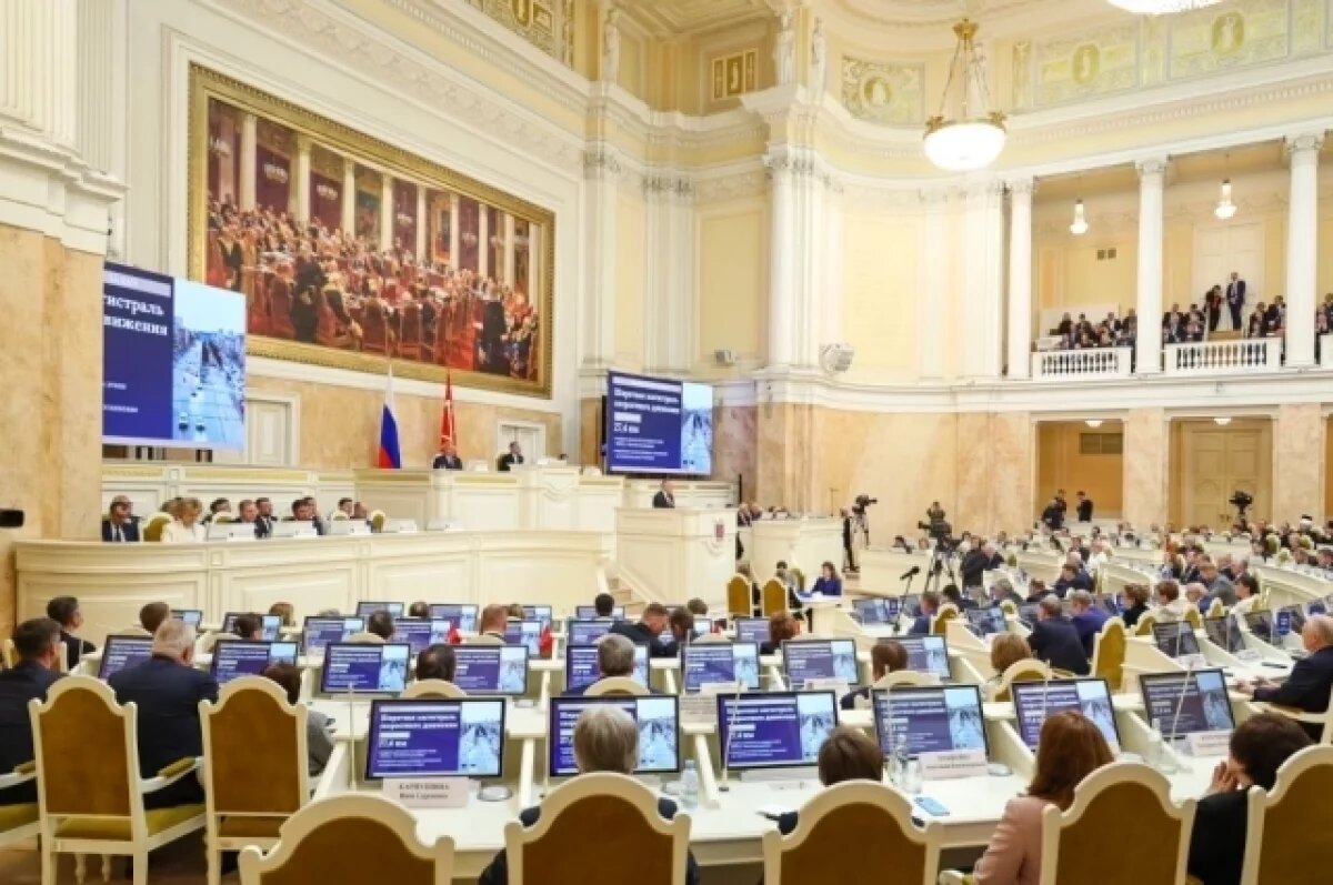    Город уверенно движется вперёд: казначейство Петербурга об отчете Беглова