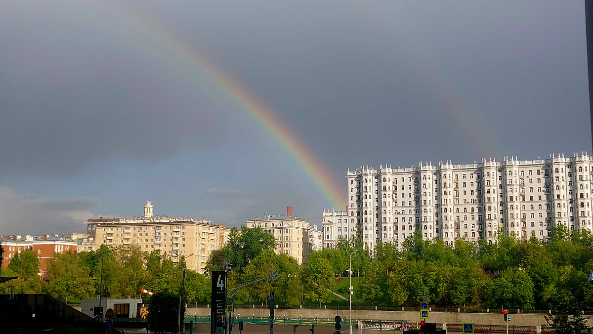 Двойная радуга на счастье всем читателям канала после вчерашнего "флэшмоба"). 