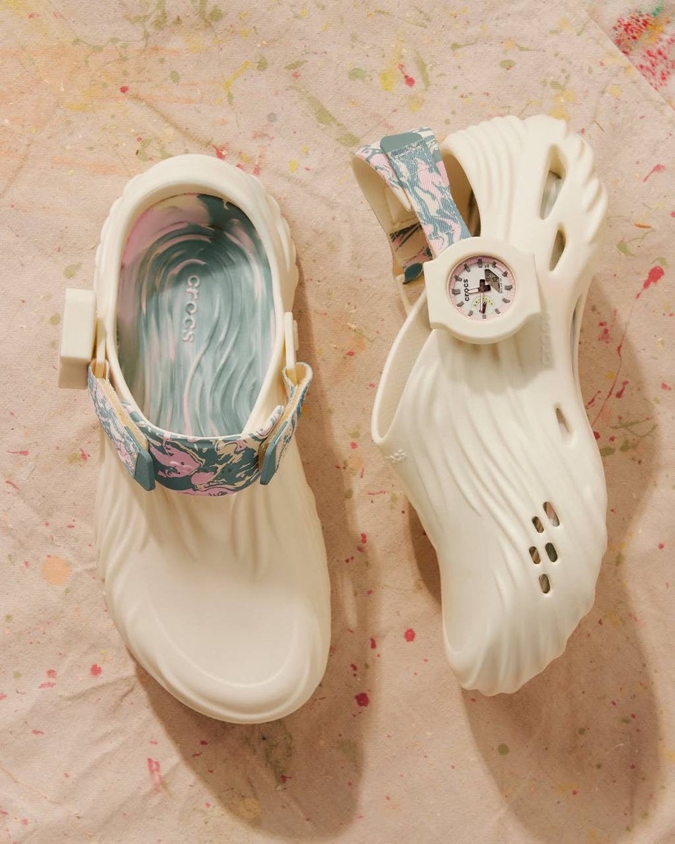 Crocs и G-Shock выпускают коллаборацию: обувь со съёмными часами