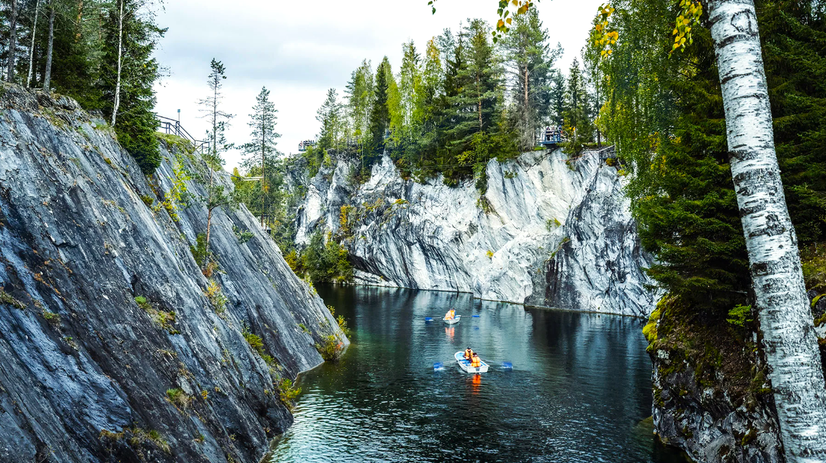Карелия. Рускеальские мраморные ущелья