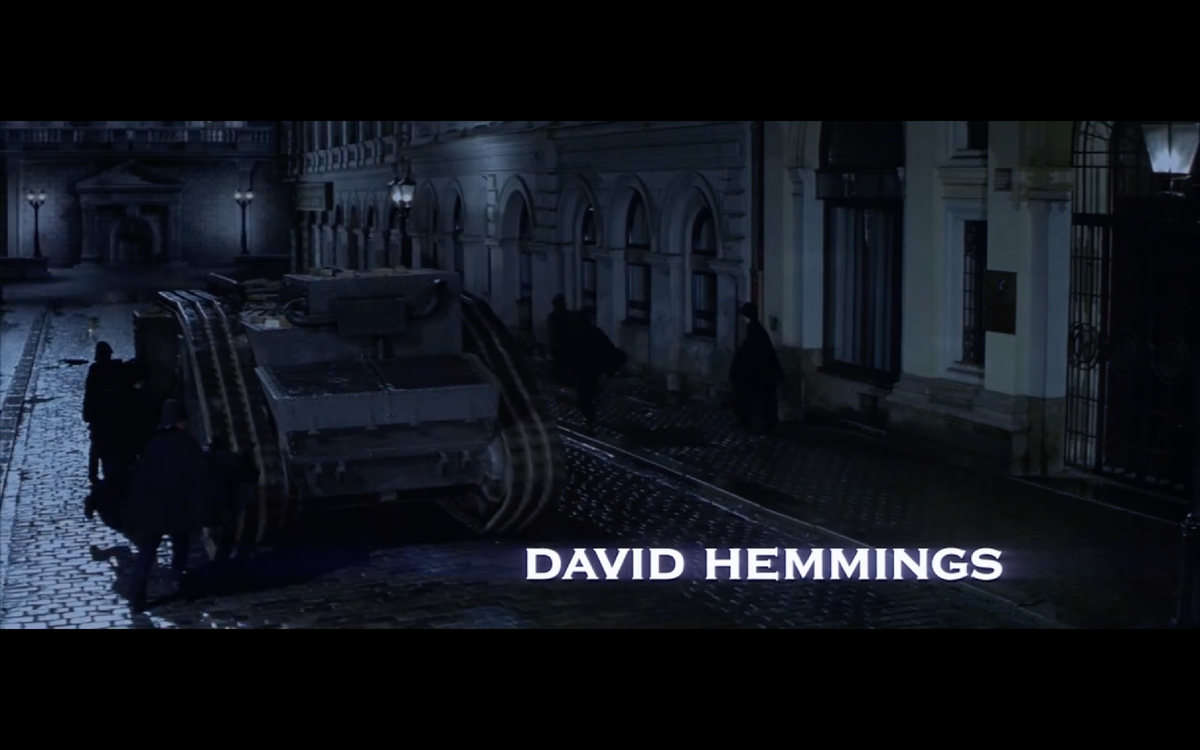 Неизвестные напали на банк Англии на смертоносной машине