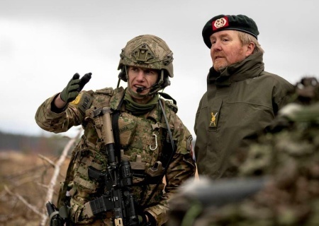    Нидерланды повышают уровень боевой готовности