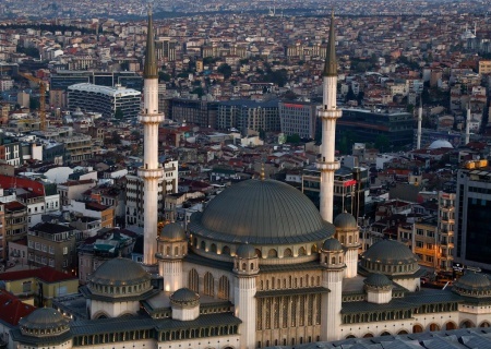    СМИ назвали состав украинской делегации на переговорах в Стамбуле