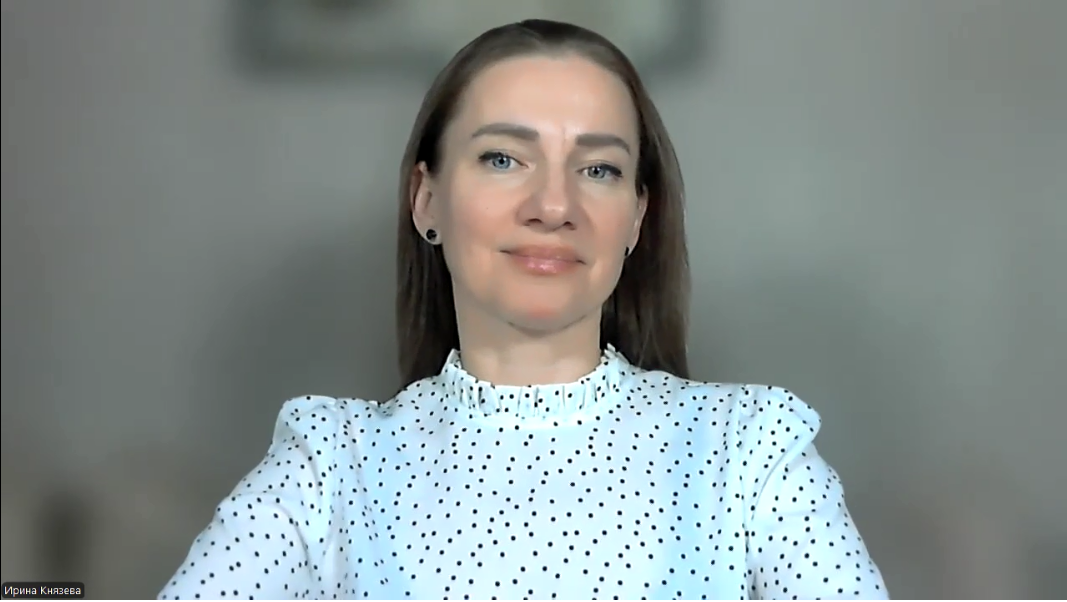 На фото автор Дзен-канала, Ирина Князева, карьерный консультант №1 по мнению ведущего отраслевого сервиса HRTIME.