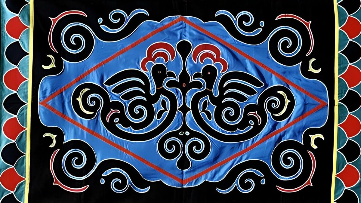     Источник: Дальневосточный художественный музей