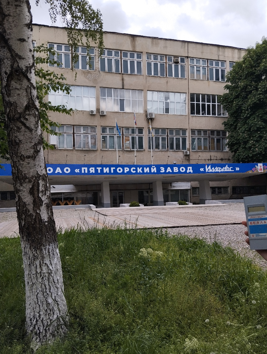 Вообще-то тут нельзя фотографировать.Так сказал охранник 