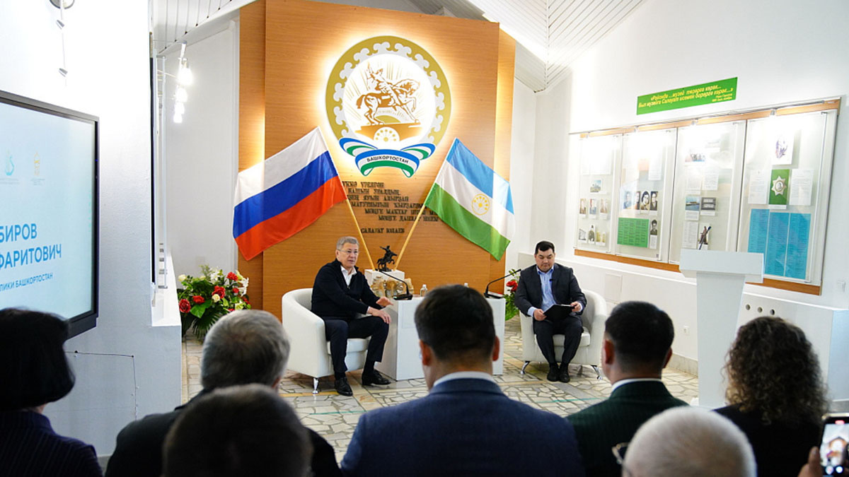    Салаватский район, геопарк «Янган-тау». Музей Салавата Юлаева в с. Малояз, апрель 2025 г.