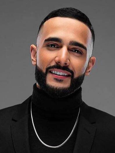 Популярный блогер Гусейн Кидалов Гасанов столкнулся с серьезными проблемами с законом. Следственный комитет (СК) объявил его в международный розыск по делу об отмывании денежных средств. Если вина Гасанова будет доказана, ему грозит до 7 лет лишения свободы.

По данным следствия, в период с 2019 по 2021 год Гасанов уклонился от уплаты налогов на сумму, превышающую 170 миллионов рублей.

"По данным следствия, в 2019-2021 годах Гасанов уклонился от уплаты налогов на сумму свыше 170 млн рублей. В целях придания видимости правомерного владения, пользования и распоряжения указанными средствами он легализовал их часть на сумму более 20 млн рублей путем финансовых операций. <…> Он объявлен в международный розыск", — прокомментировали в СК.

Следствие считает, что блогер легализовал часть этих средств, проведя финансовые операции на сумму более 20 миллионов рублей, чтобы создать видимость законного владения этими деньгами. В настоящее время Гасанов объявлен в международный розыск.
