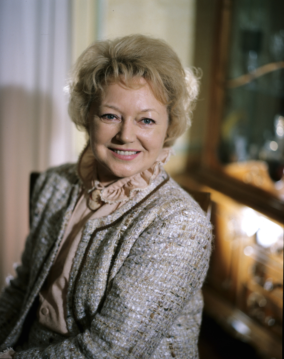    Советская и российская актриса Людмила Касаткина родилась 15 мая 1925 года в деревне Новое Село (сейчас входит в состав Смоленской области). Вскоре её родители, зажиточные крестьяне, переехали в Москву, чтобы избежать раскулачивания / РИА Новости / Эттингер