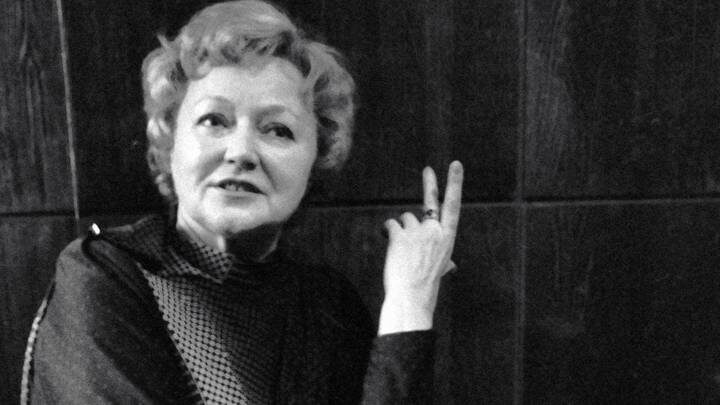 Ссора с Голубкиной, вредные привычки и свидания в больнице: тайная жизнь «укротительницы тигров» Людмилы Касаткиной