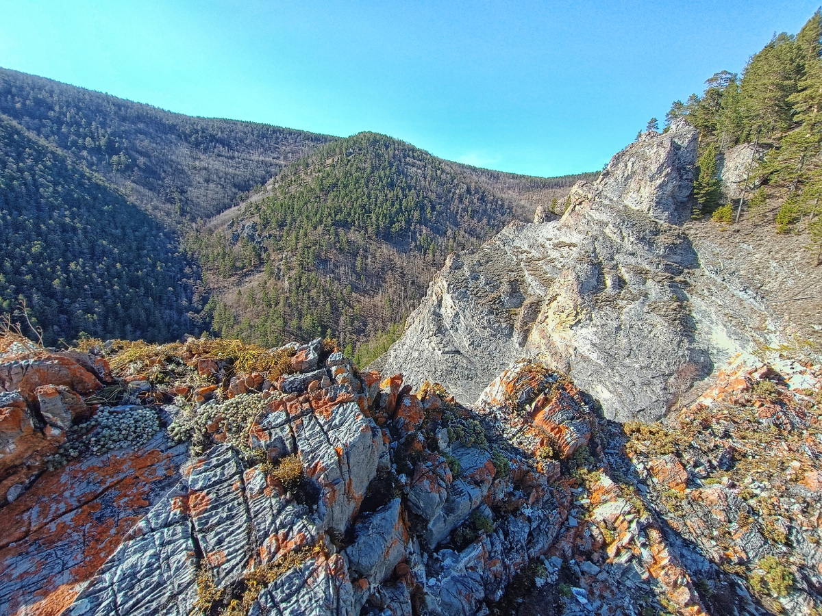 Архейские скалы