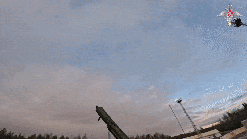    Старт ракеты передвижного грунтового ракетного комплекса "Ярс". Источник: видео Минобороны