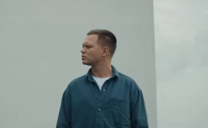 . Женя Трофимов / Фото: скриншот из клипа на песню "Все они о тебе"