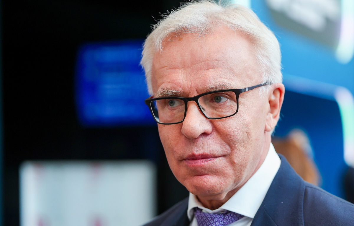    Двукратный олимпийский чемпион и трехкратный обладатель Кубка Стэнли Вячеслав Фетисов  Виталий Невар/ТАСС