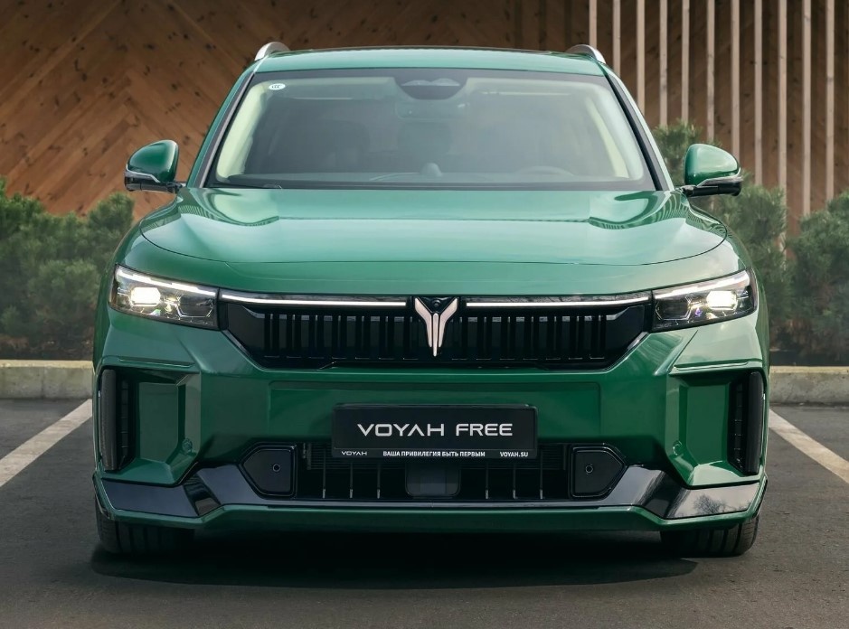 Voyah Free вид спереди
