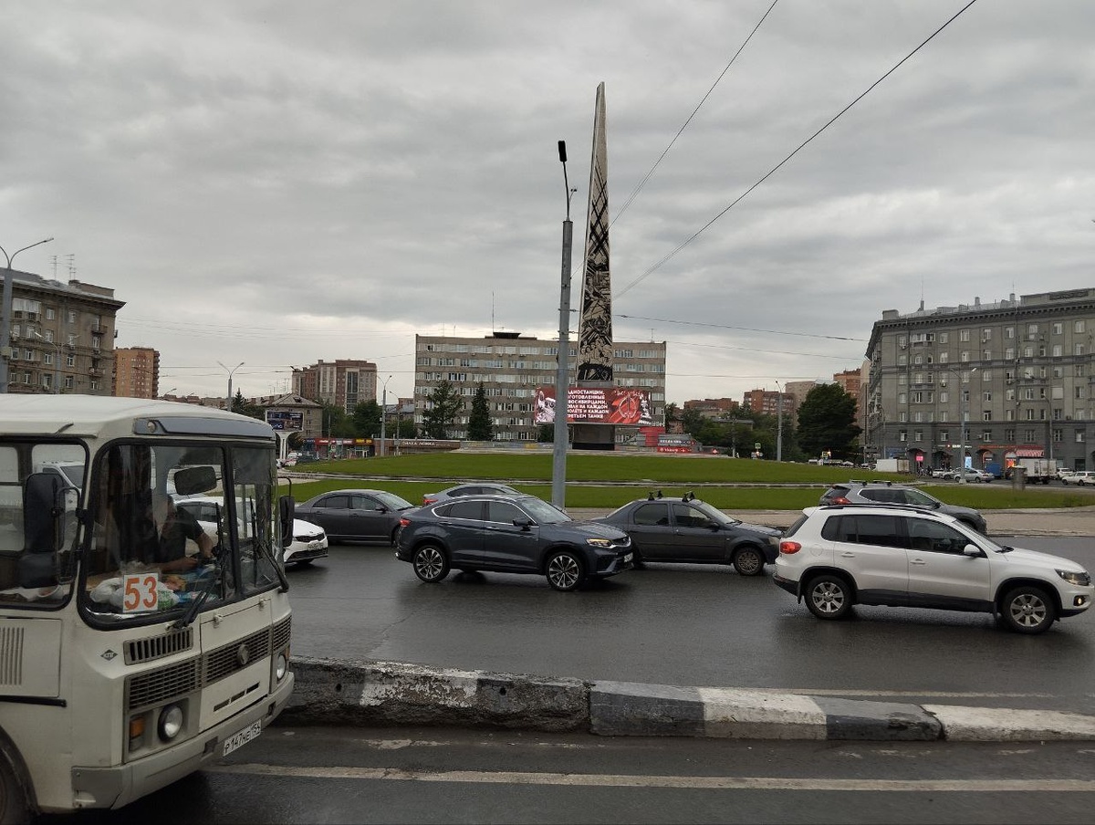 Особенно остро нехватка транспорта сказывается на графике работ.  Фото: Фото:ФедералПресс / Екатерина Ломакина